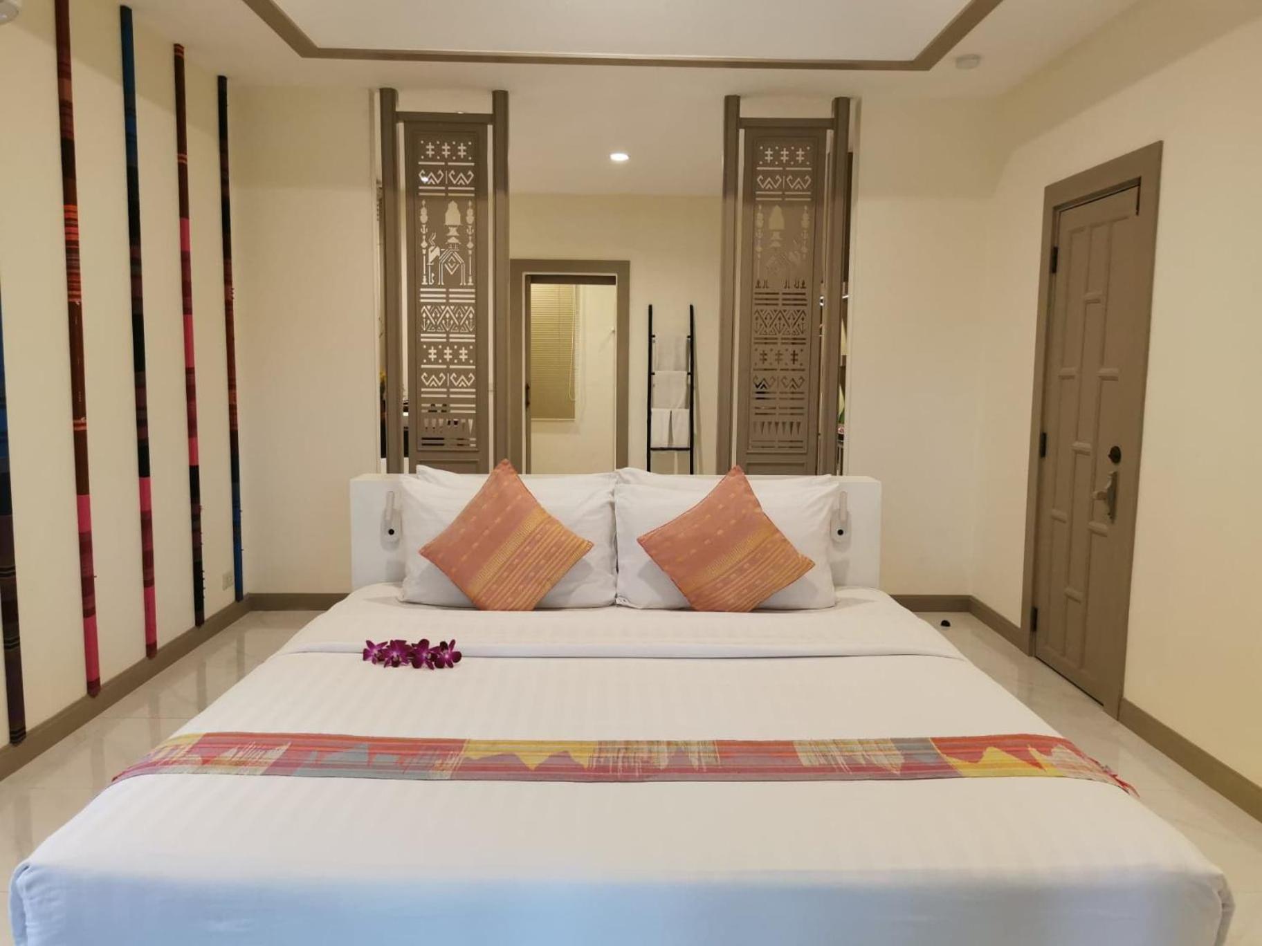 Lanna Dusita Riverside Boutique Resort Chiang Mai Exterior photo